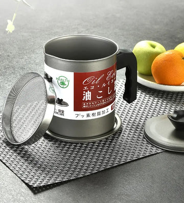 Oil storage and filteration pot with lid